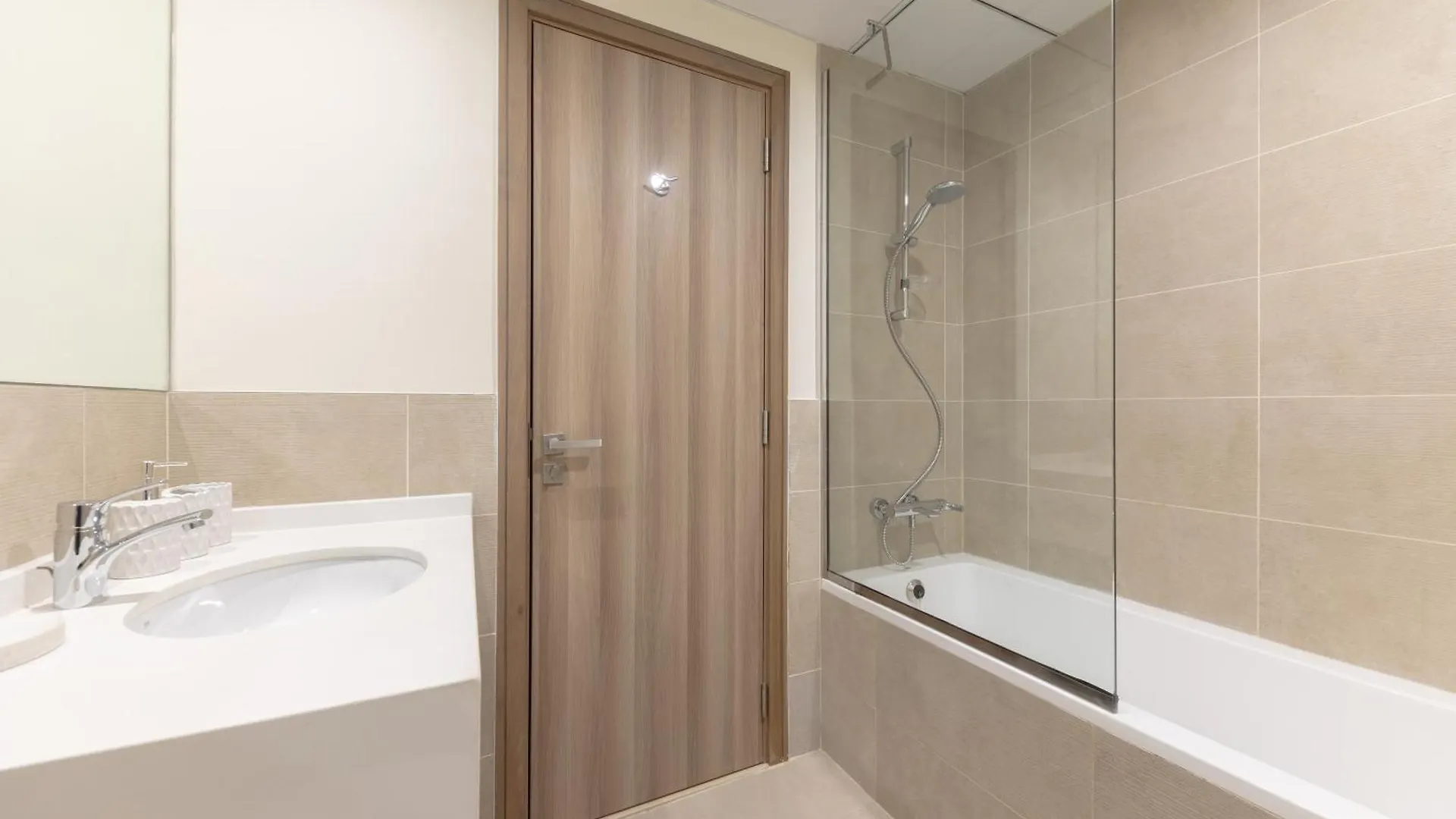 Canal View, Partial Burj Khalifa View, Brand New Dubai
